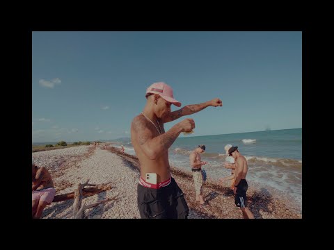 MC Buzzz - Traficante prod by ess & dgabanna (Official Vídeo) - BAILE DE RUA 2