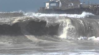preview picture of video 'Seal Beach Surf - 8/27/14 - surfing @pier'