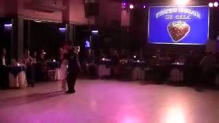 EN FRUTO DULCE DE GALA BAILAN LOS VELIZ PRESENTA NANY PERALTA