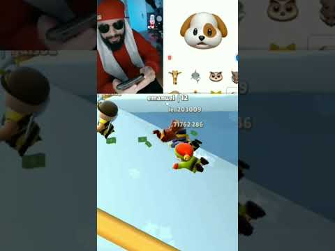 Mussoumano vs emojis