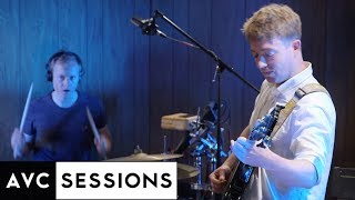 Mount Kimbie performs &quot;Audition&quot;