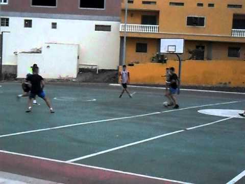 En el poli - Gol de Moha