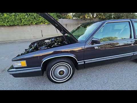 1992 Cadillac Fleetwood (CC-1897047) for sale in Woodland Hills, California