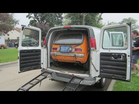 Thumbnail for Loading honda z600 by Honda Z