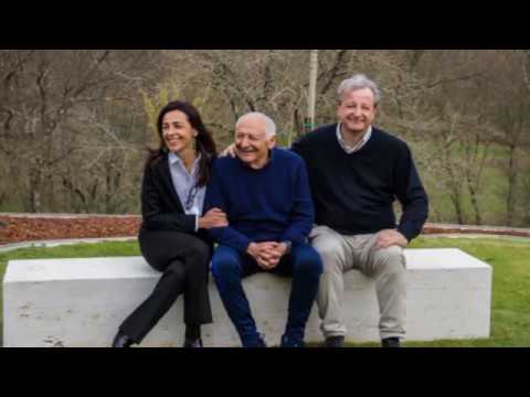 download lagu mp3 mp4 Andrea Mati, download lagu Andrea Mati gratis, unduh video klip Andrea Mati