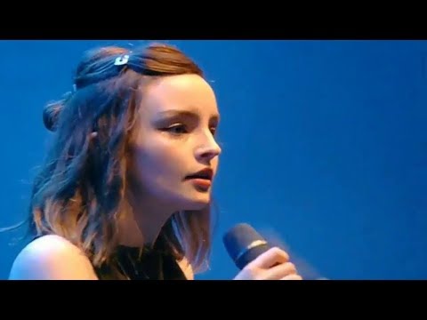 CHVRCHES Live - Lowlands 2016 - Full Show (no cuts-clear video) Audio remastered