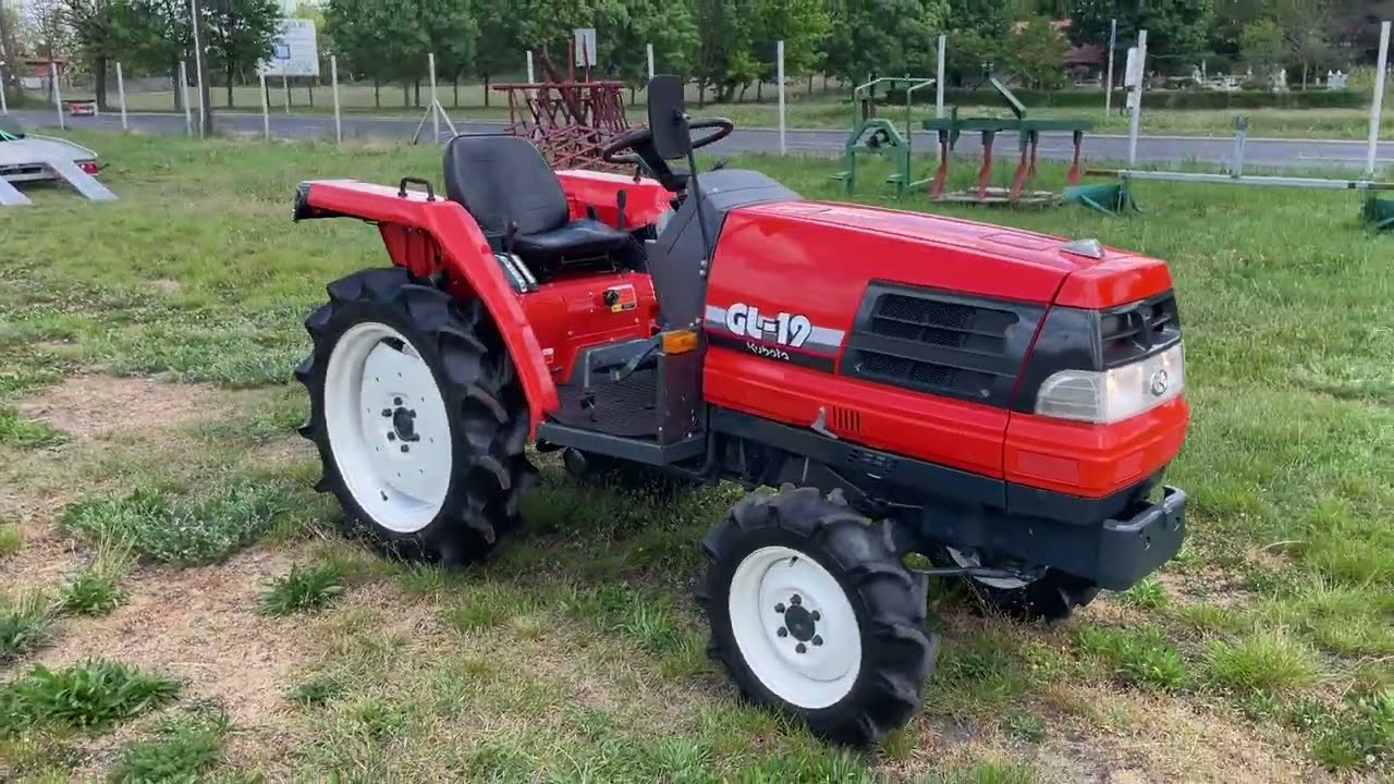 Kubota 19LE manual 437 Üzemóra Jó Gumik japán kistraktor traktor Ingyenes Szállítás Leszervizelve