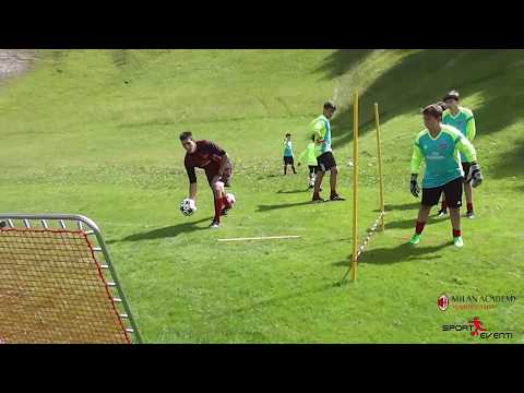 Dive and reactivity of goalkeepers - AC Milan Junior Camp - Cortina d'Ampezzo