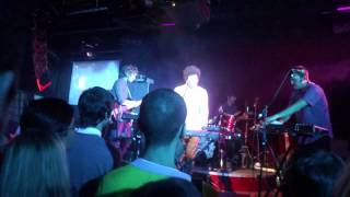 Toro Y Moi - Harm In Change (Live Moscow 2013)