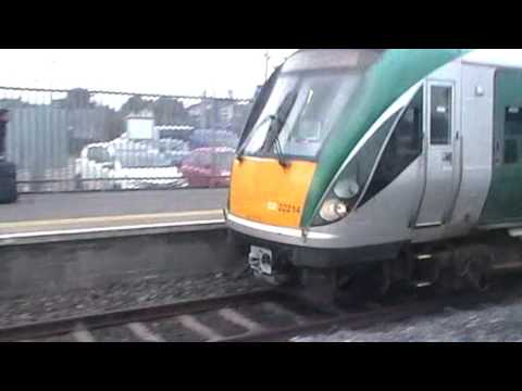 IE class 22000 number 22214/22314 arrives at Athlone