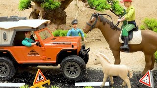 Funny Stories about Animals and Rescue Police Car | BIBO TOYS