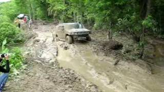 preview picture of video 'Hummer - Road on the Lesnoe off-road 09'