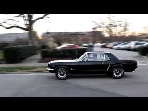 Mustang 1965 V8 289 in action