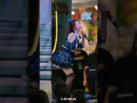 [4K] Fancam Nenie CGM48 - Chiang Mai 106 @ Fashion Island 04/06/65