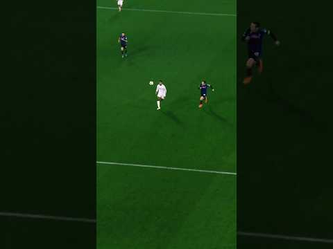 The pass from Vinicius Jr 😮‍💨