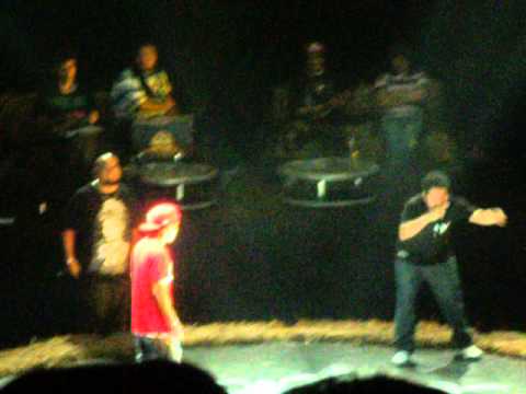 Danko vs Hampper - Red Bull Batalla de los Gallos Peru 2012