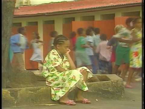 Stevy Mahy et Gustavie Cham "Manman dépi ou pati" official video