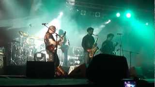 La ReNGa_ DeMeNTeS eN eL eSPaCio - eSTaDio RuCa-CHe, NeuQueN 16-6-2012.MP4