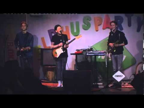 Eldhúspartý FM957 2013 - Vök - Ég Bíð Þín