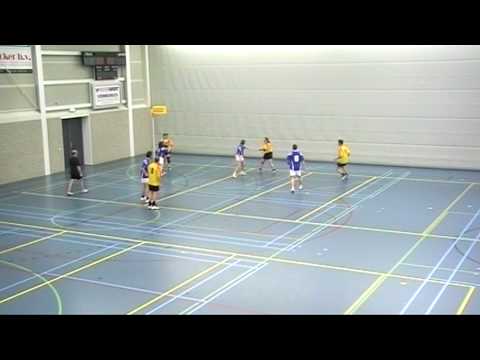 Zaamslag 2 - Blauw-Wit 3. Schot Pieter