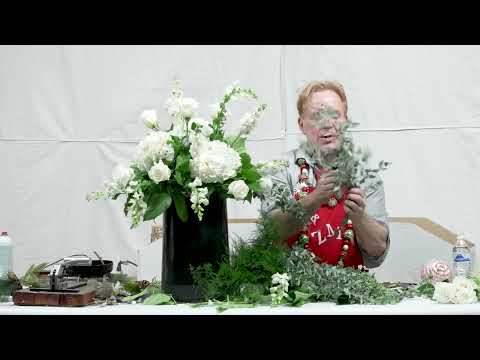 Easy flower designing with American school of flower design on