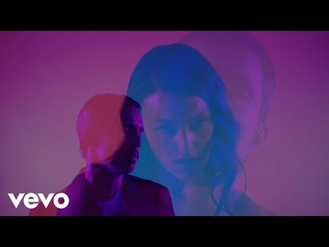 Emmanuel Horvilleur - Prendan Ese Mic (Official Video) ft. Carlota Urdiales