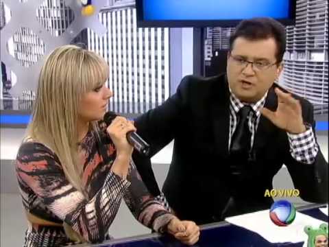 Juju Salimeni no Balanço Geral - Completo - 05/04/2013