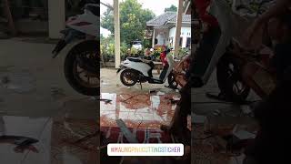 Download lagu Wrapping Motor Genio Putih, Polosan Skotlait, Cutting Sticker #Shorts mp3