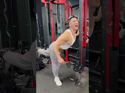 When your Gymbro acts different around his Girl #trendingshorts #fitness #gym #funny #workout