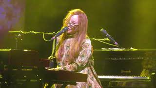Tori Amos - Caught A Little Sneeze / On The Boundary @ De Capitole Gent - 09/09/17