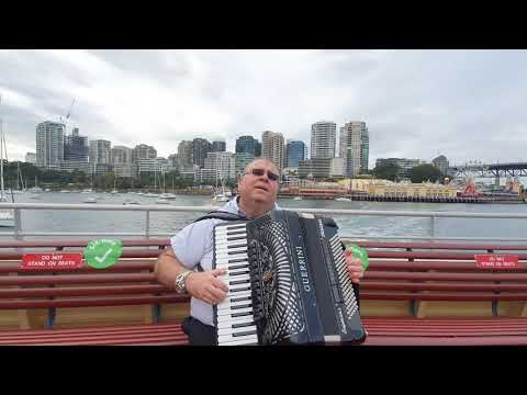 Crveno Vino (Црвено Вино) - Sasho Jankulovski (Сашо Јанкуловски)