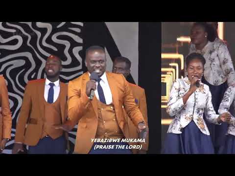 Praise and worship by Min. Ivan TIT