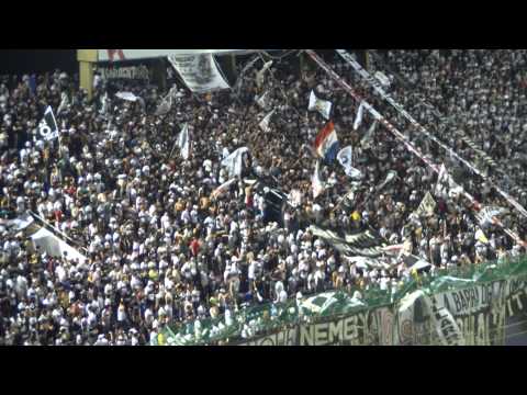 "LBO - 'Franjeado me enamore de ti' + 'Por eso yo te quiero dar' vs arsenal  . Copa Sudamericana 2011" Barra: La Barra 79 • Club: Olimpia