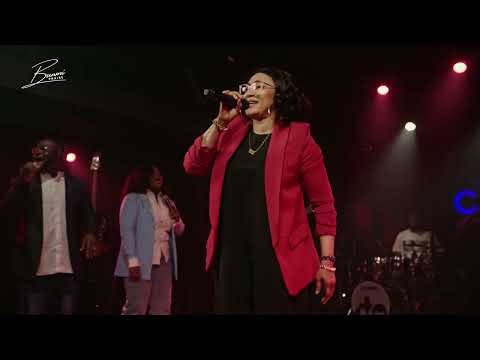 BUNMI PRAISE TOTAL WORSHIP (MEDLEY) @CloutAfrica