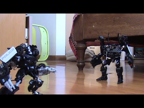 Barricade vs Barricade | Epic battle (studio series vs 2007)