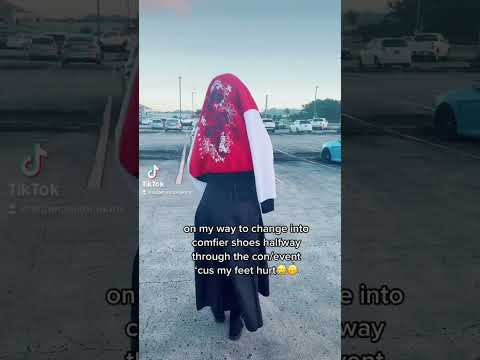 the usual con shenanigans! 🥲🙃 #tbt #2023 #yorforger #spyxfamily #cosplay