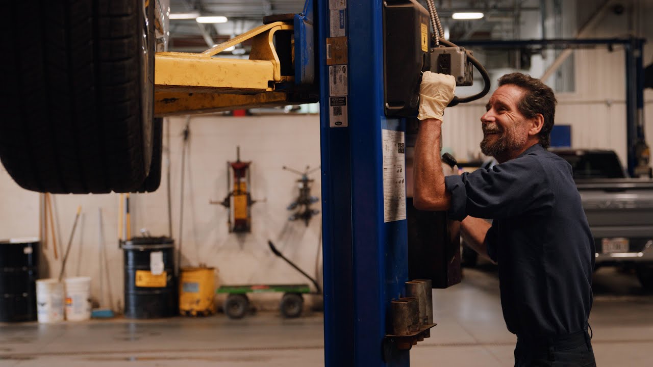 Littleton Chevrolet Darren Chevy Techs