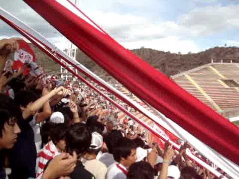 Villa Cubas vs. Policial vos sos cagon