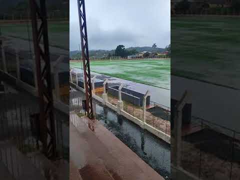 JUQUITIBA A CIDADE QUE NÃO DEU CERTO PISCINA SINTÉTICA OU CAMPÃOZINHO SINTÉTICO