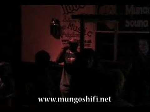 Mungo's Hi Fi ft Top Cat - Nova scotia