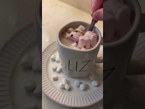 Ghirardelli Hot Cocoa Bomb Demonstration