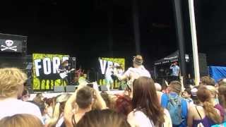 Forever The Sickest Kids - 'Chin Up Kid' + Crowd Surfers WARPED TOUR Kansas City 7.23.13! HD/HQ