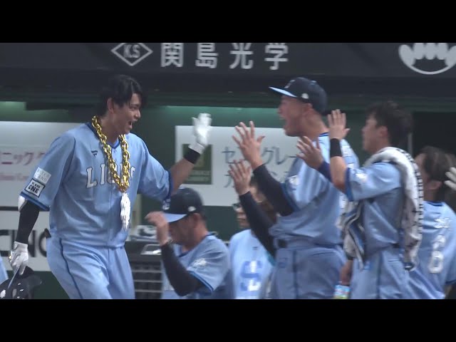 【3回裏】ポールの上へ!! ライオンズ・西川愛也 勝ち越しのソロホームランを放つ!! 2025年8月2日 埼玉西武ライオンズ 対 千葉ロッテマリーンズ