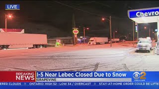 Snow Shuts Down 5 Freeway In Grapevine