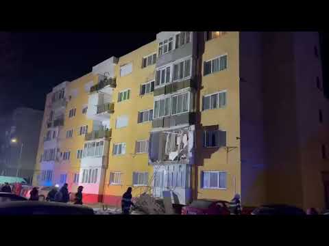 Explozie într-un bloc din Aleșd