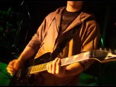 Neviens Nezin - Maza, maza meitenīte (Ufo cover)