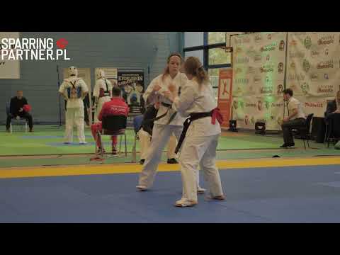 Świątkowska Anna vs Franek Maria Mistrzostwa Polski Open Kyokushin 2022 | SparringPartner