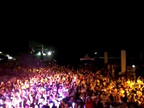roger shah & chris jones live at masago beach 08 taiwan playing going wrong