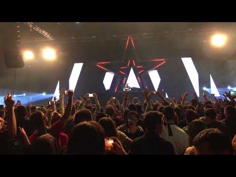 Tiesto - Lethal Industry (Jorn van Deynhoven Rework) live at Solar Christmas 2017
