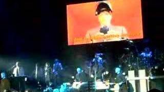Blue Man Group Female singer 'Shadows part 2' light-up suits